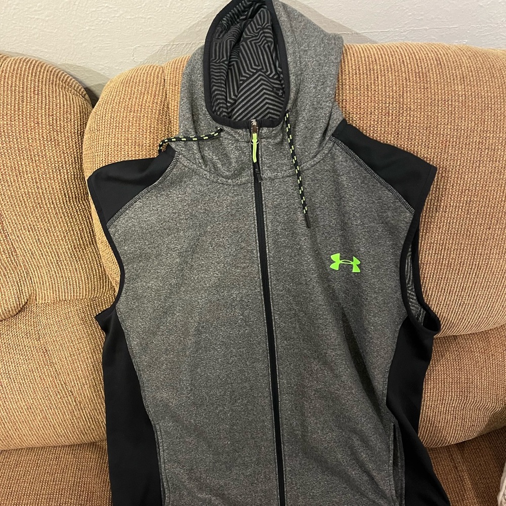 Mens under armour sleeveless hoodie